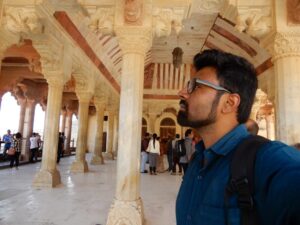 Selfies at Amer Fort - A Photo Walk