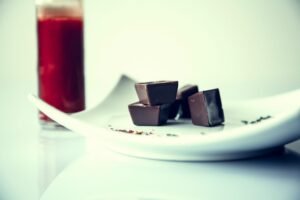 health benefits of eating dark chocolate