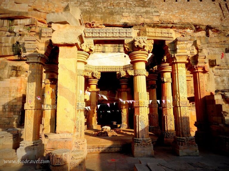 Neelkanth Temple