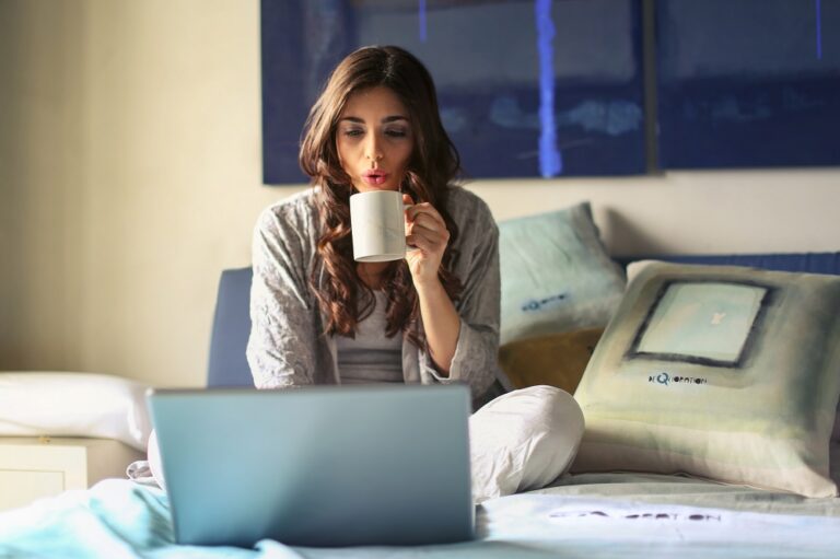 Book budget and luxury hotels at best price
