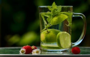 you should drink nimbu pani in summer