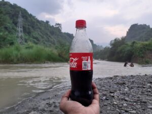 Maggi at the bank of a river