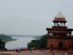 real story of Taj Mahal