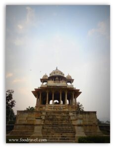 84 Pillared Cenotaph