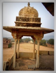 84 Pillared Cenotaph