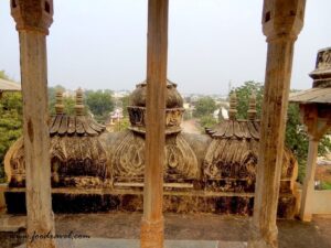 84 Pillared Cenotaph