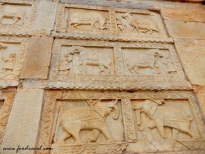 84 Pillared Cenotaph
