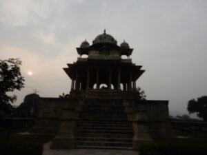 84 Pillared Cenotaph