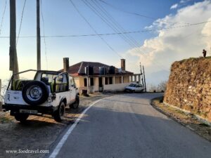 Trekking from Kotgarh to Thanadhar