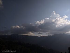 Trekking from Kotgarh to Thanadhar