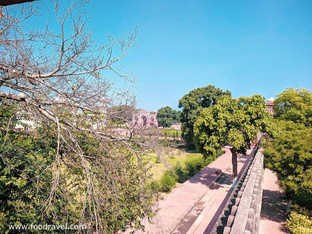 Itimad ud Daula Tomb