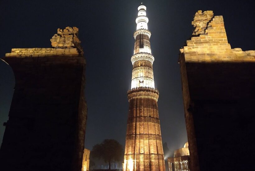 A Romantic Walk at Qutub Minar at Night – The Tallest Minaret Illuminates in Glory