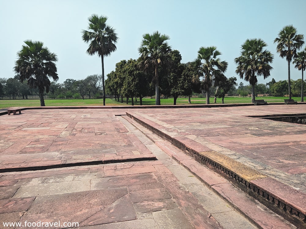 Akbar's tomb