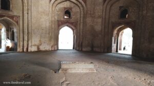 tomb of adham khan