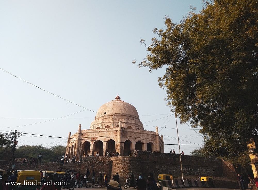 tomb of adham khan