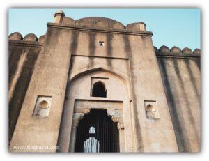 tomb of azim khan