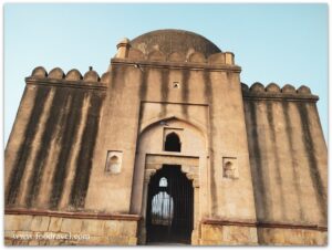 azim khan tomb