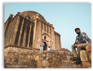 tomb of azim khan