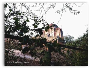 tomb of azim khan