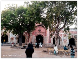 jamali kamali tomb and mosque