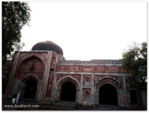 jamali kamali tomb and mosque