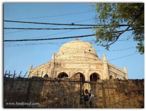 tomb of adham khan