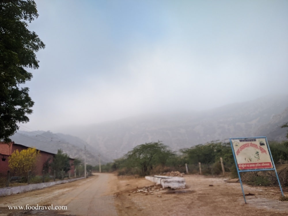 trekking to khudana hills