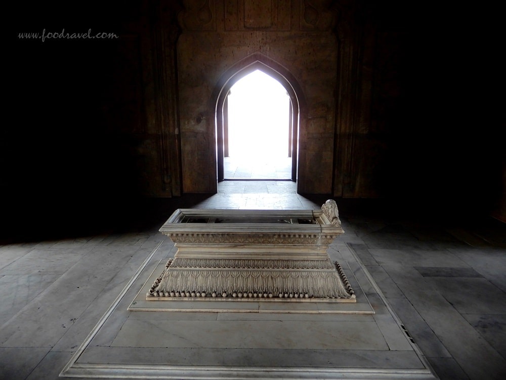 tomb of safdarjang delhi