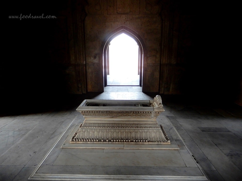 DSCN1159-min tomb of safdarjang delhi