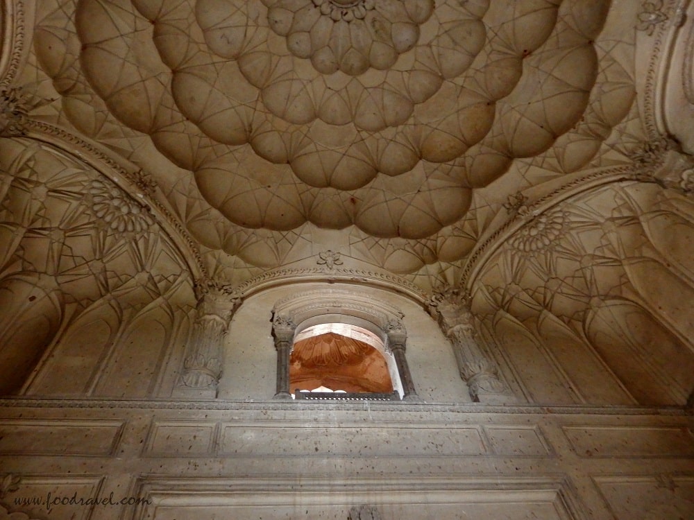 tomb of safdarjung delhi
