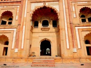 safdarjang tomb