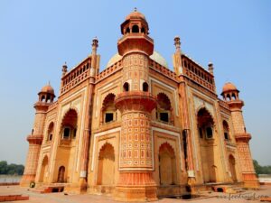 safdar jang tomb delhi