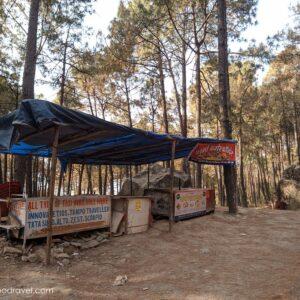 Places to Eat in Sarkidhar – Are There Any Cafes in the Village?