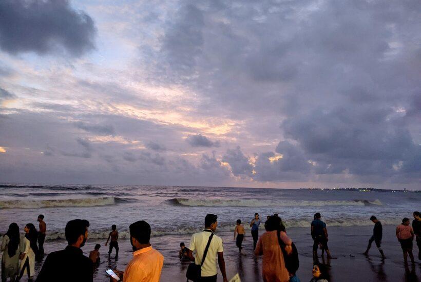 Juhu Beach Mumbai – Where The City’s Heartbeat Meets the Sea’s Serenade