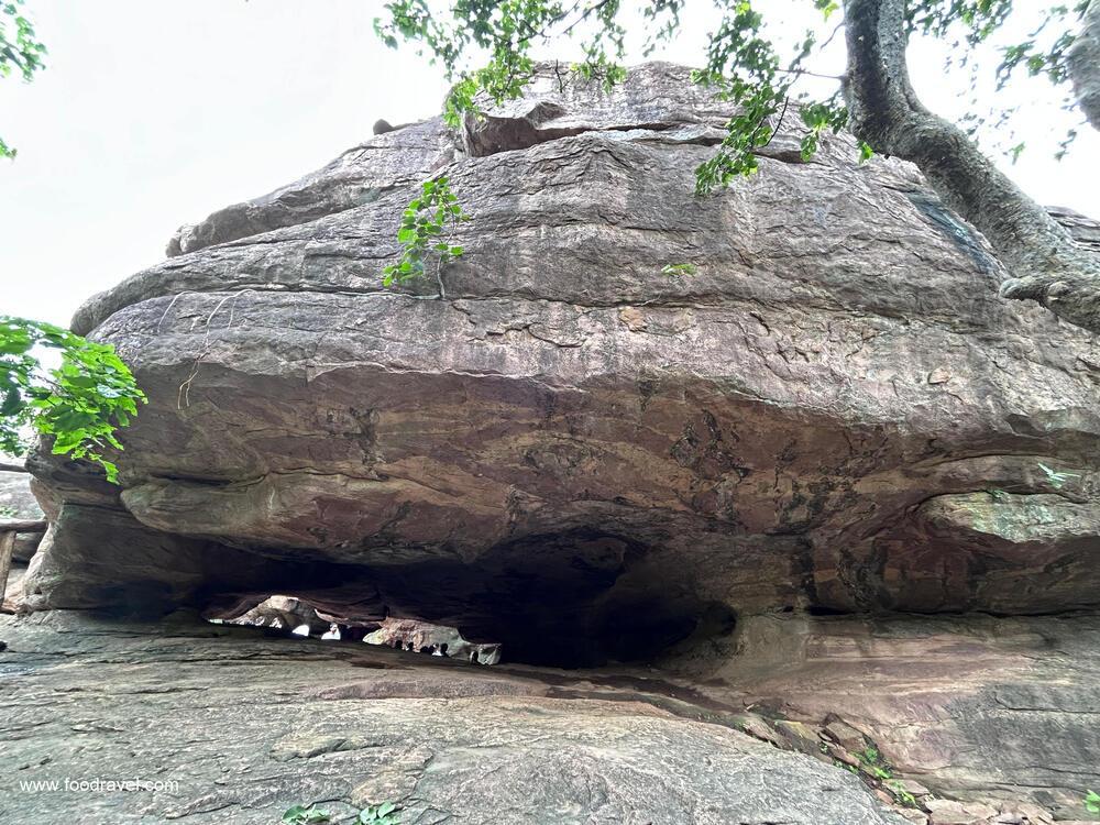 IMG_5725 bhimbekta rock shelter