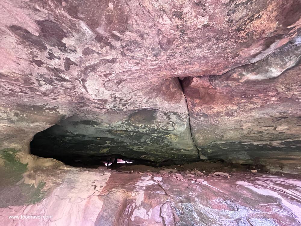 IMG_5741 bhimbekta caves