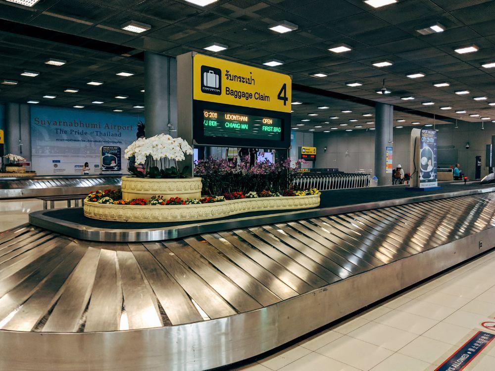 first time at the airport